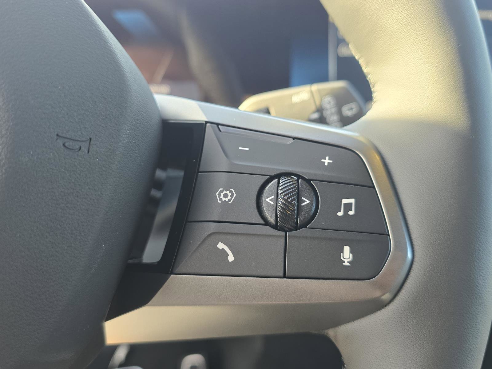 New 2026 BMW iX xDrive60 w/ M Sport Package image 22