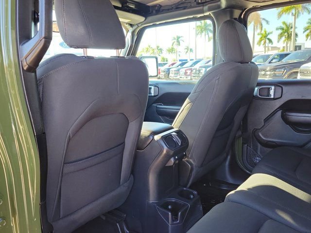 Used 2021 Jeep Wrangler Unlimited Sport image 12