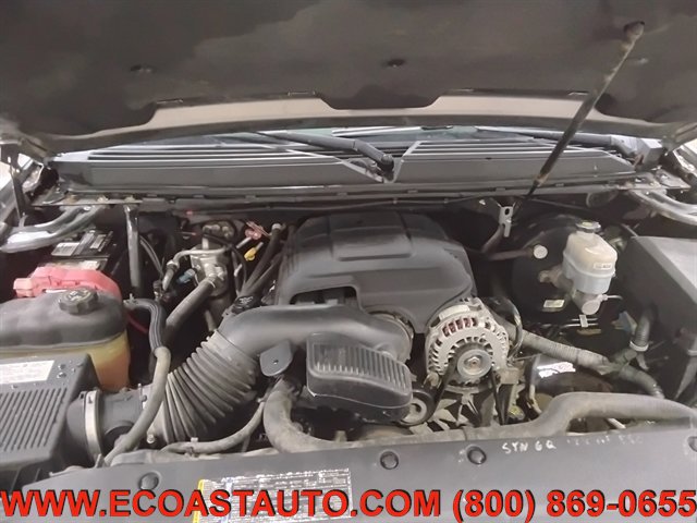 Used 2008 Chevrolet Suburban LT image 9