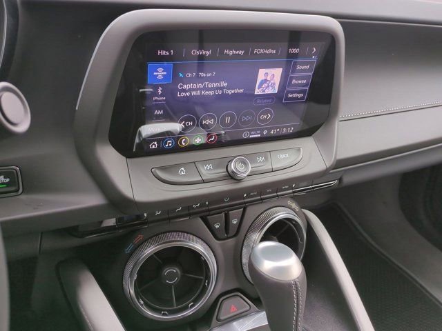 Used 2023 Chevrolet Camaro LT w/ Technology Package image 11
