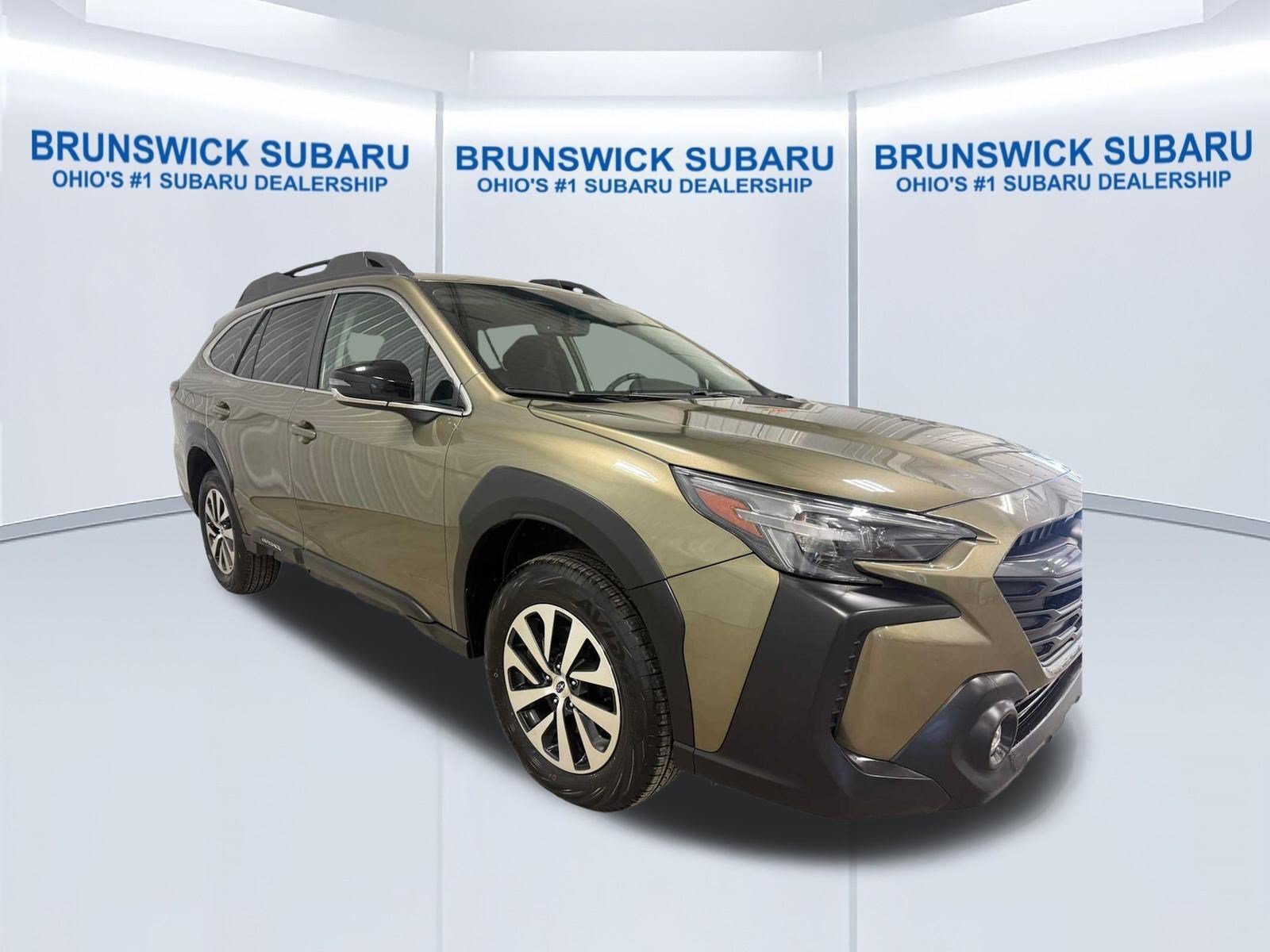 Certified 2024 Subaru Outback Premium w/ Popular Package #1A AWD/4WD image 10