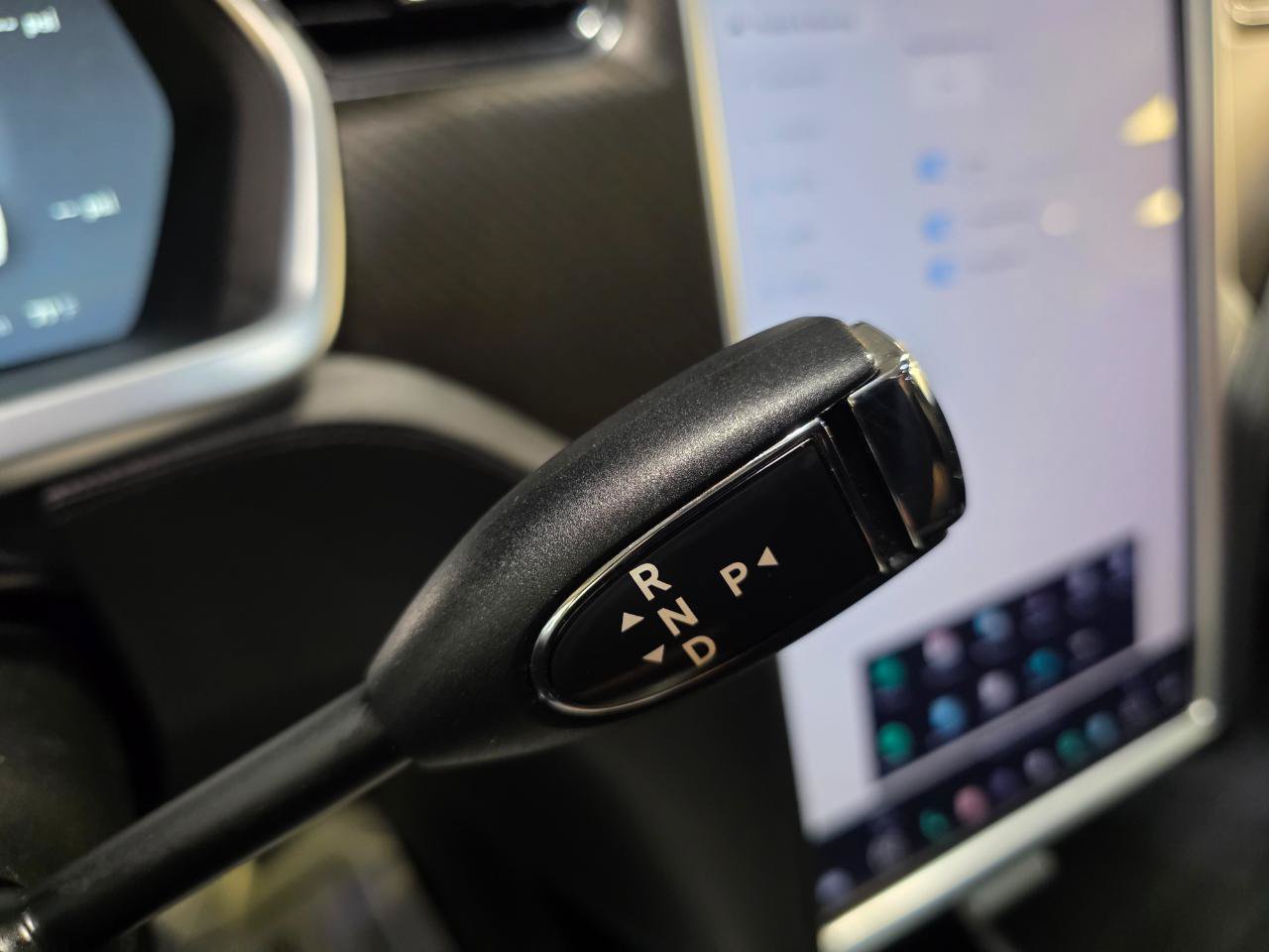 Used 2012 Tesla Model S Signature Performance RWD image 40