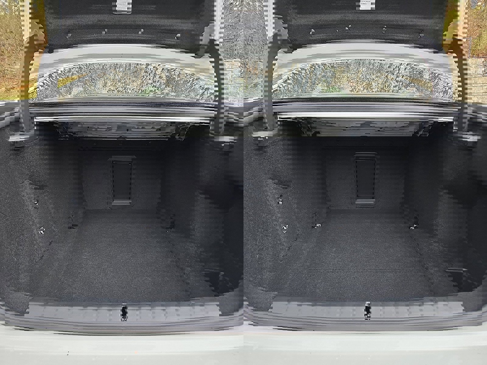 Used 2024 BMW i7 eDrive50 image 28