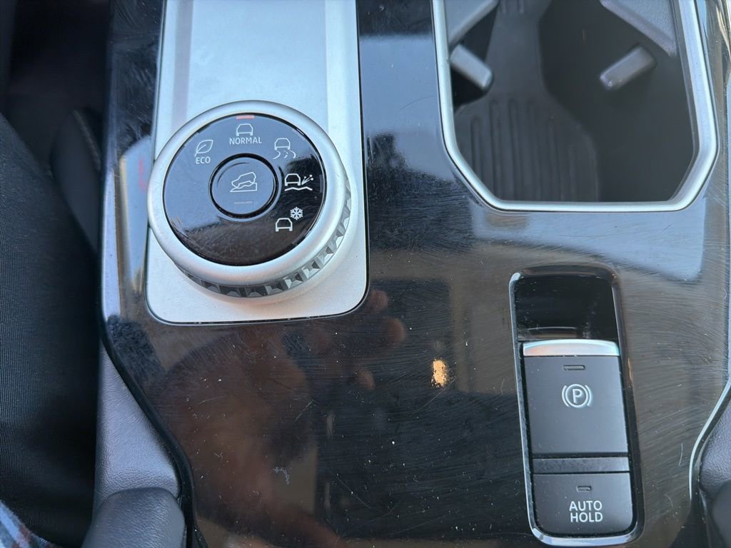 Used 2025 Mitsubishi Outlander SE FWD image 21