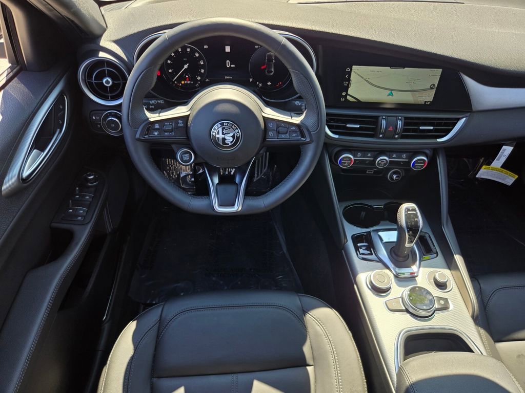 New 2025 Alfa Romeo Giulia w/ Driving Assist Package image 8