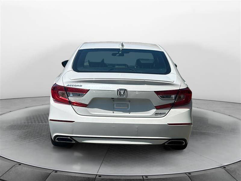 Used 2019 Honda Accord Sport image 4