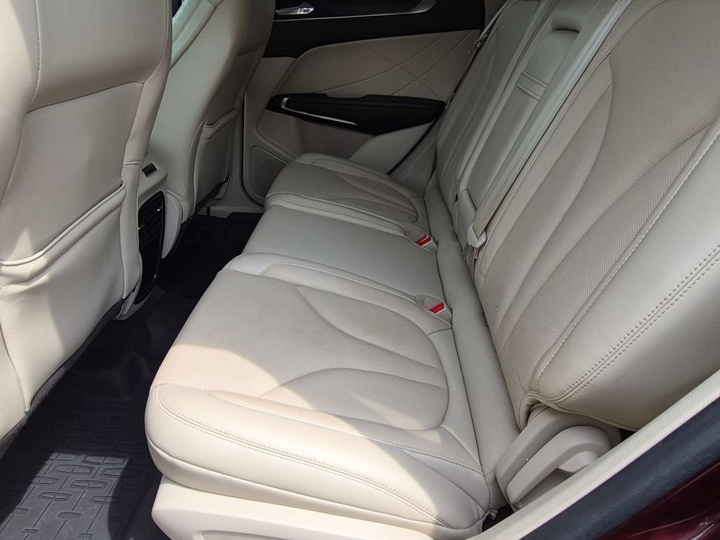 Used 2019 Lincoln MKC Reserve AWD/4WD image 28