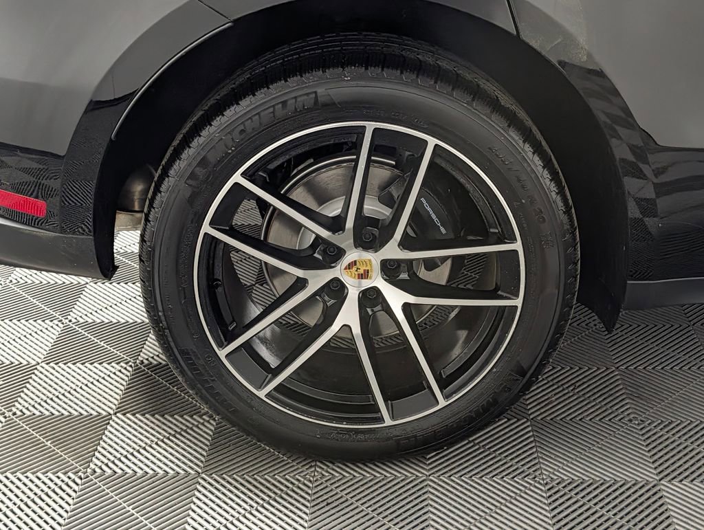 New 2026 Porsche Macan image 13