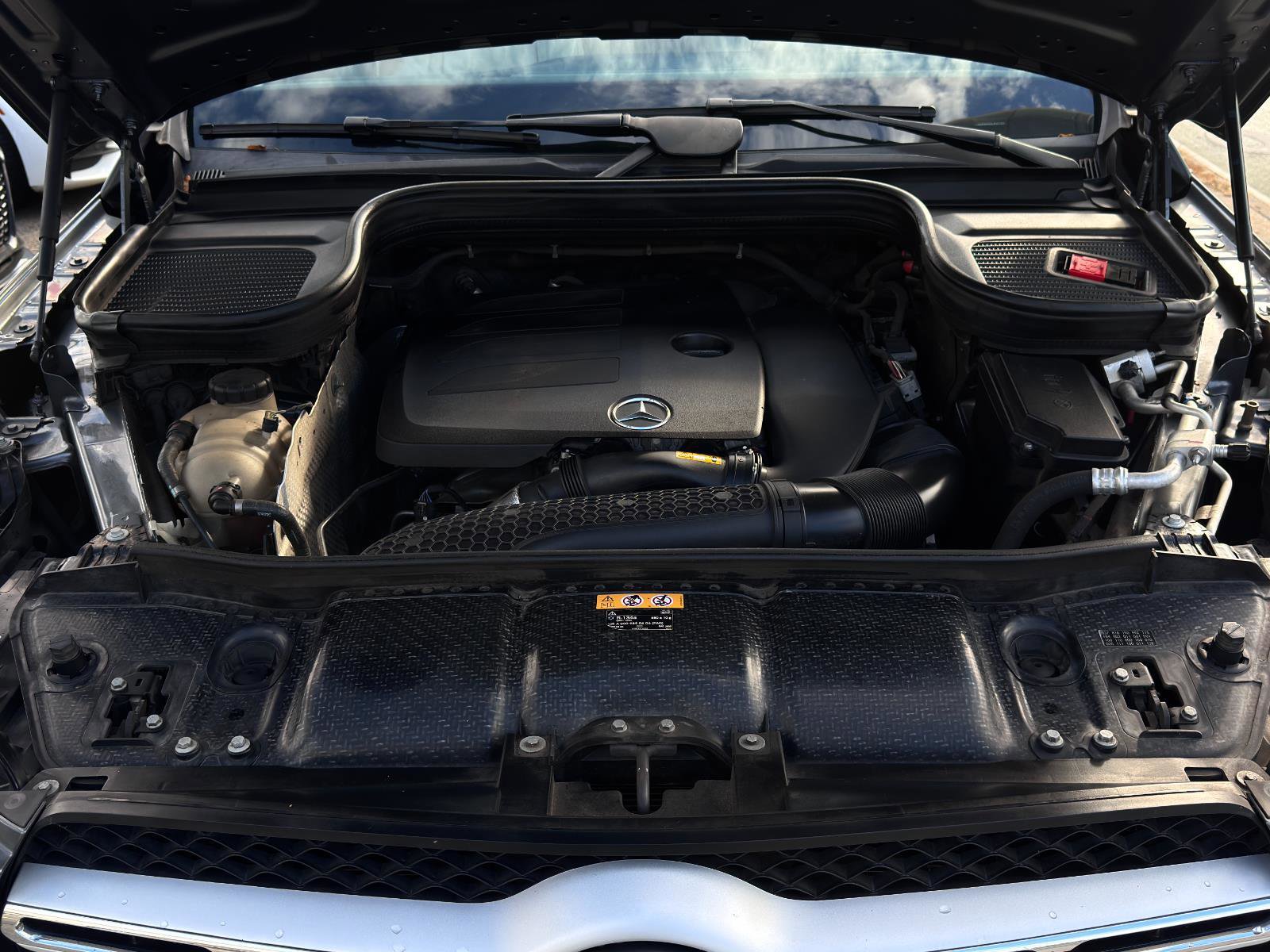 Used 2020 Mercedes-Benz GLE 350 4MATIC w/ Premium Package image 29