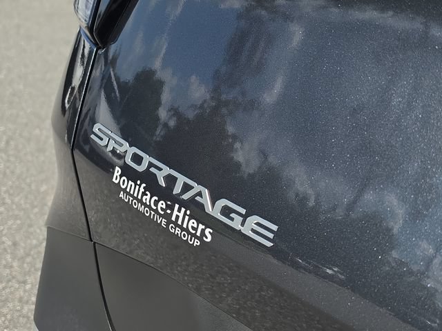 Certified 2025 Kia Sportage EX FWD image 6