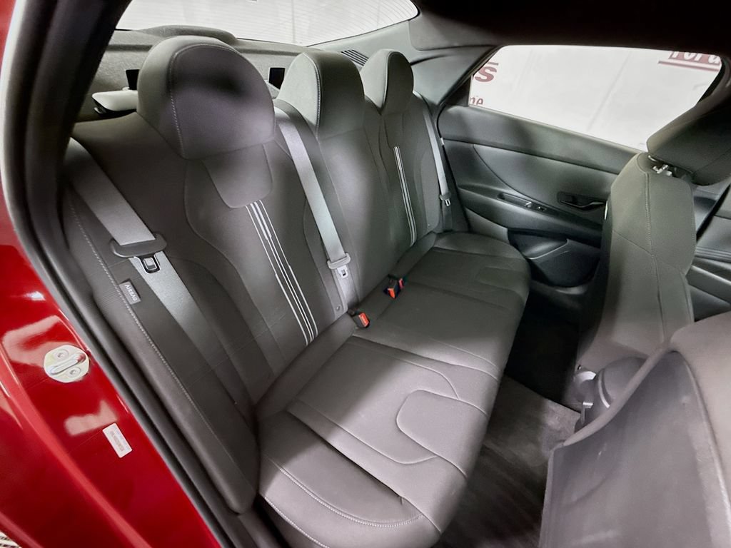 Certified 2025 Hyundai Elantra Sport FWD image 28