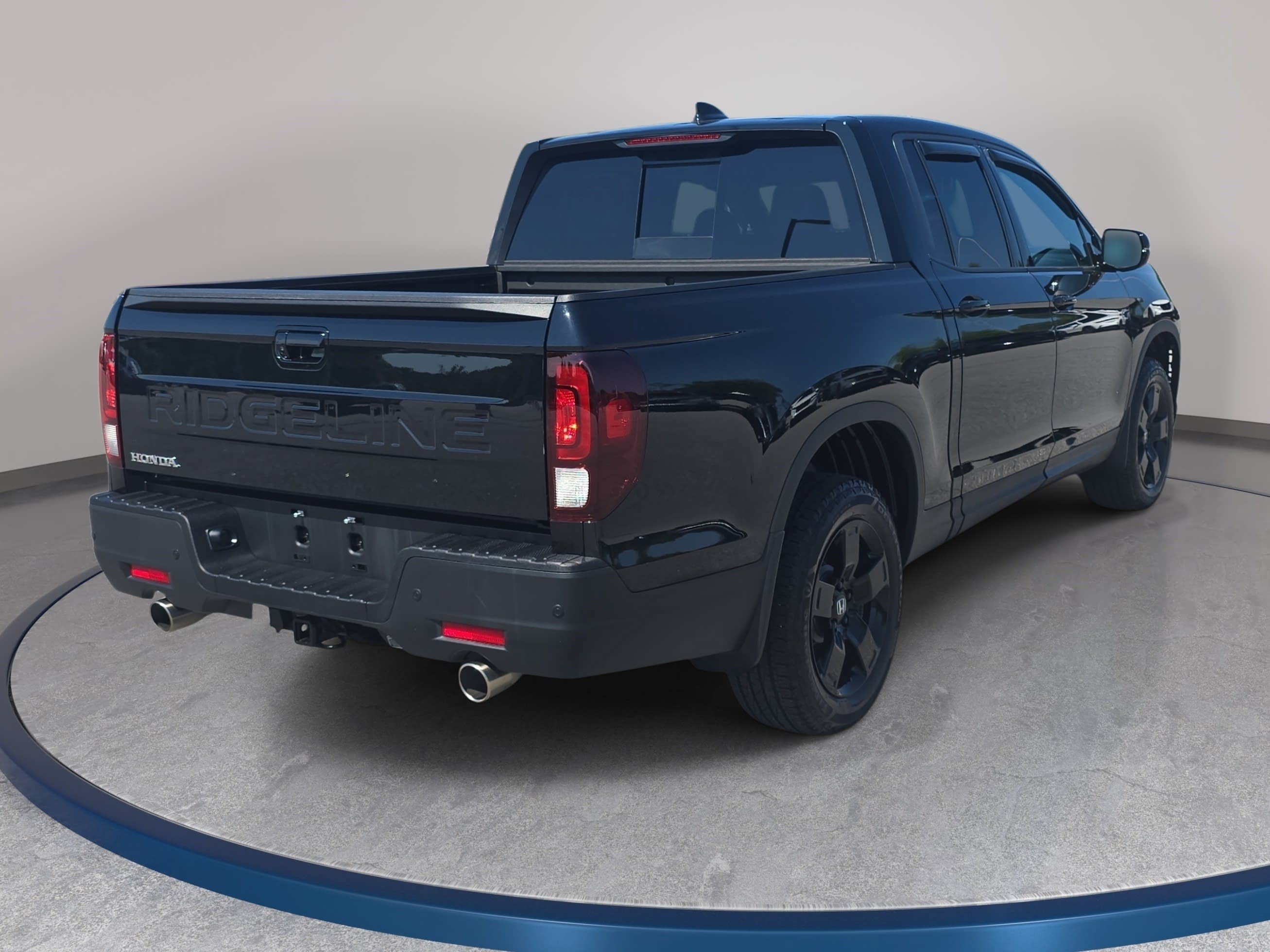 Certified 2025 Honda Ridgeline Black Edition image 5