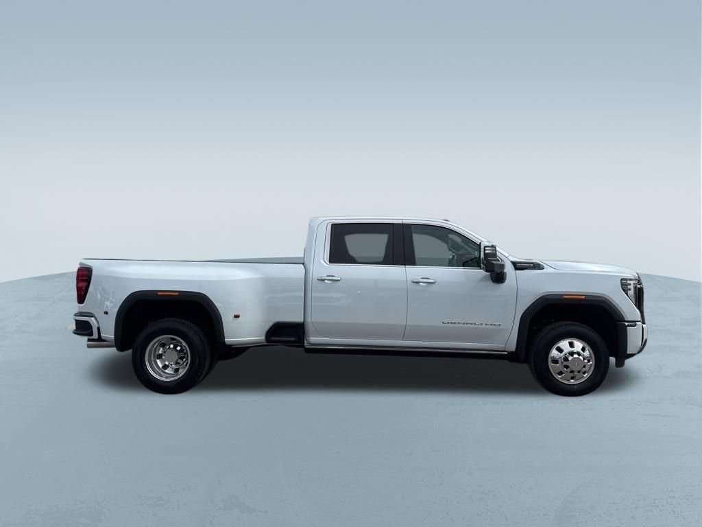 New 2026 GMC Sierra 3500 Denali Ultimate AWD/4WD image 10