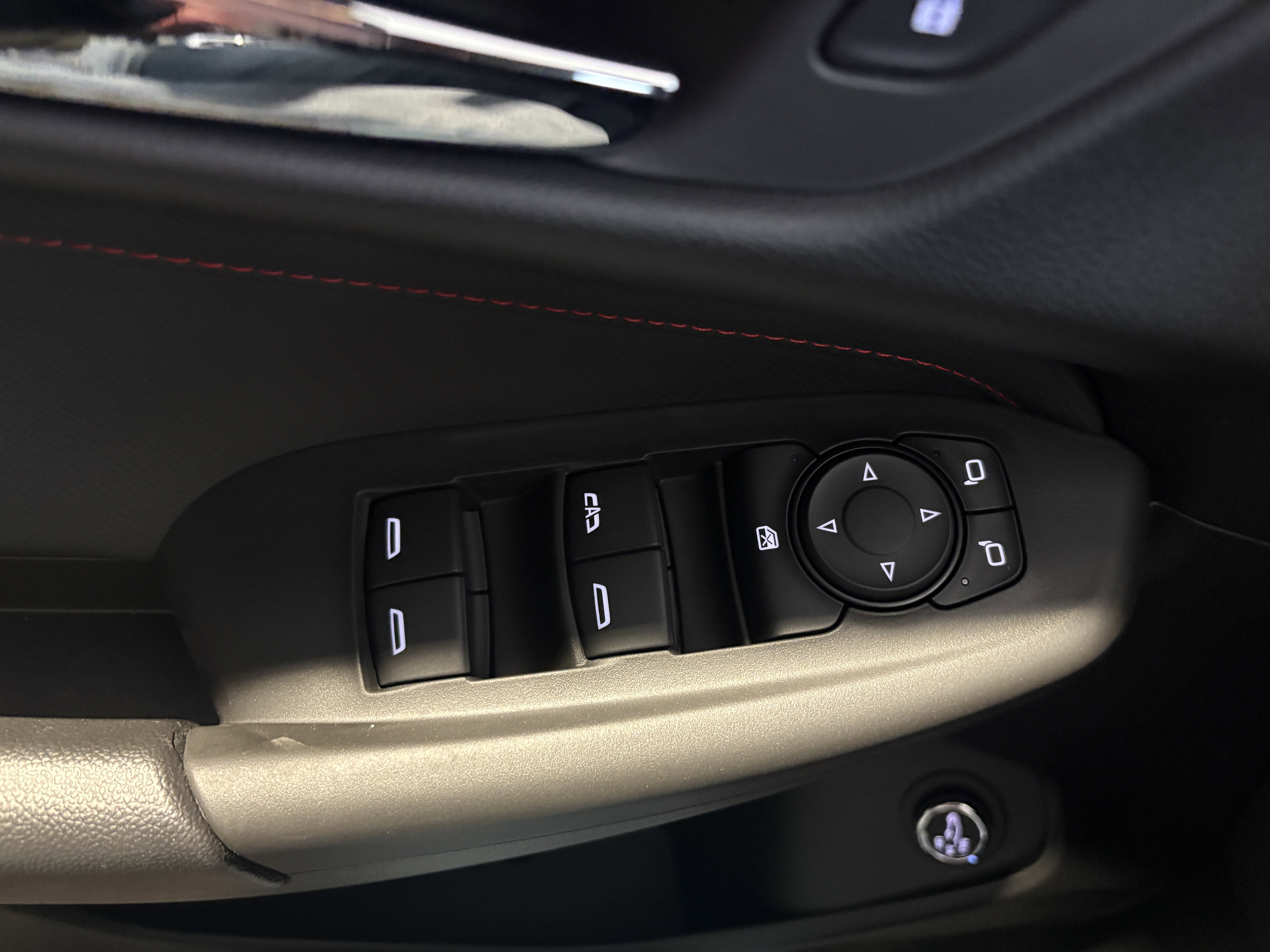 Used 2025 Chevrolet TrailBlazer RS w/ Convenience Package image 21