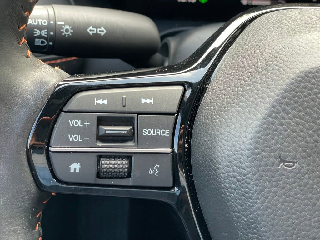 Certified 2025 Honda HR-V Sport image 14