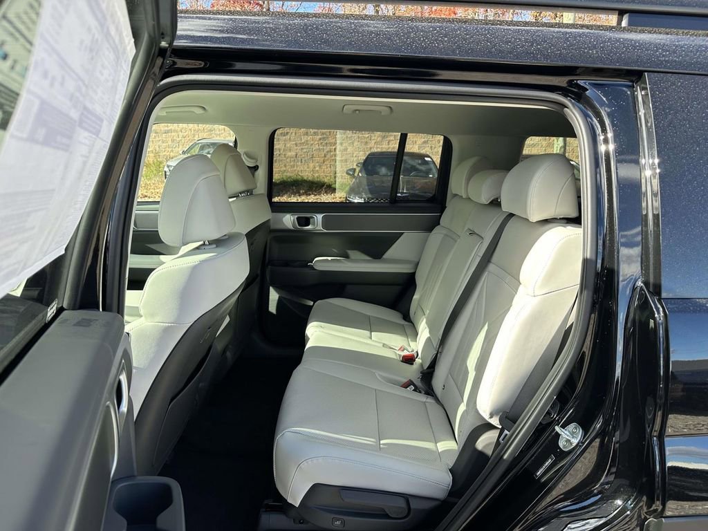 New 2026 Hyundai Santa Fe SEL AWD/4WD image 12