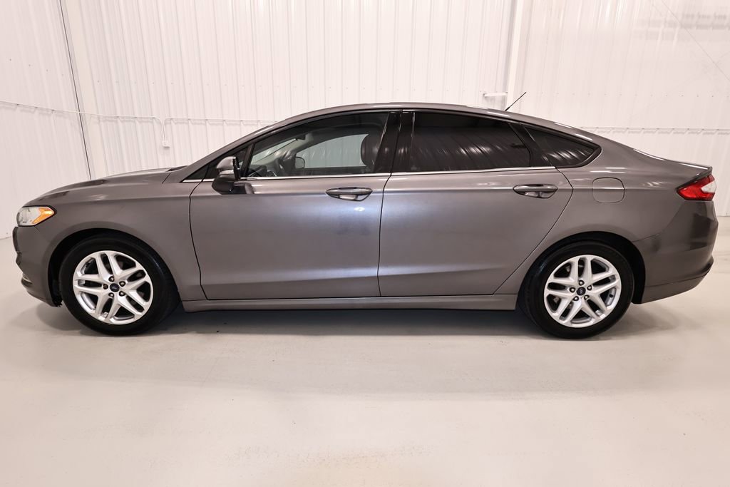 Used 2013 Ford Fusion SE FWD image 6