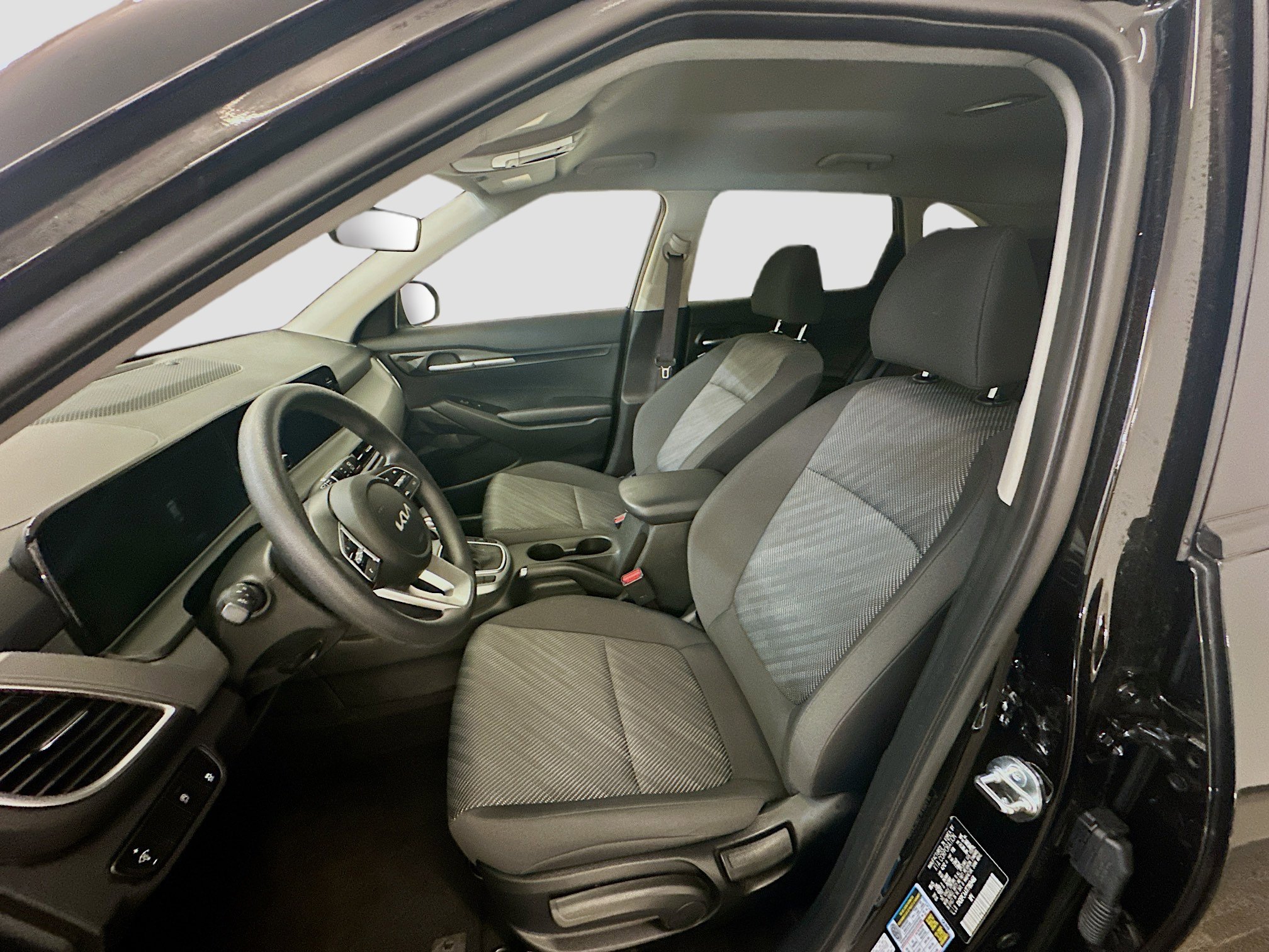 Used 2026 Kia Seltos LX AWD/4WD image 13