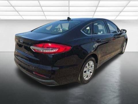 Used 2020 Ford Fusion S FWD image 4