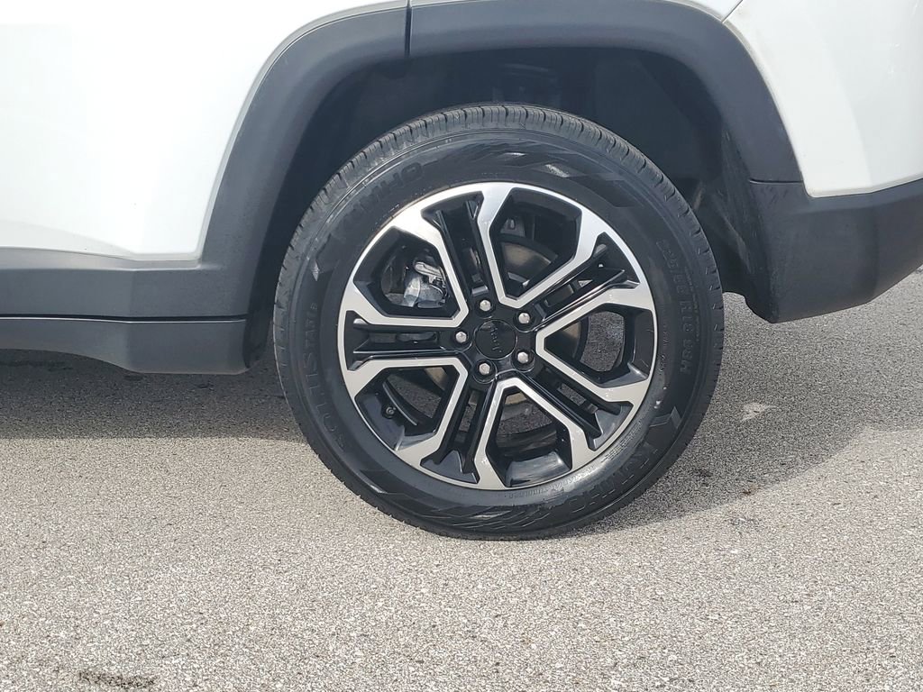 Used 2023 Jeep Compass Limited image 7