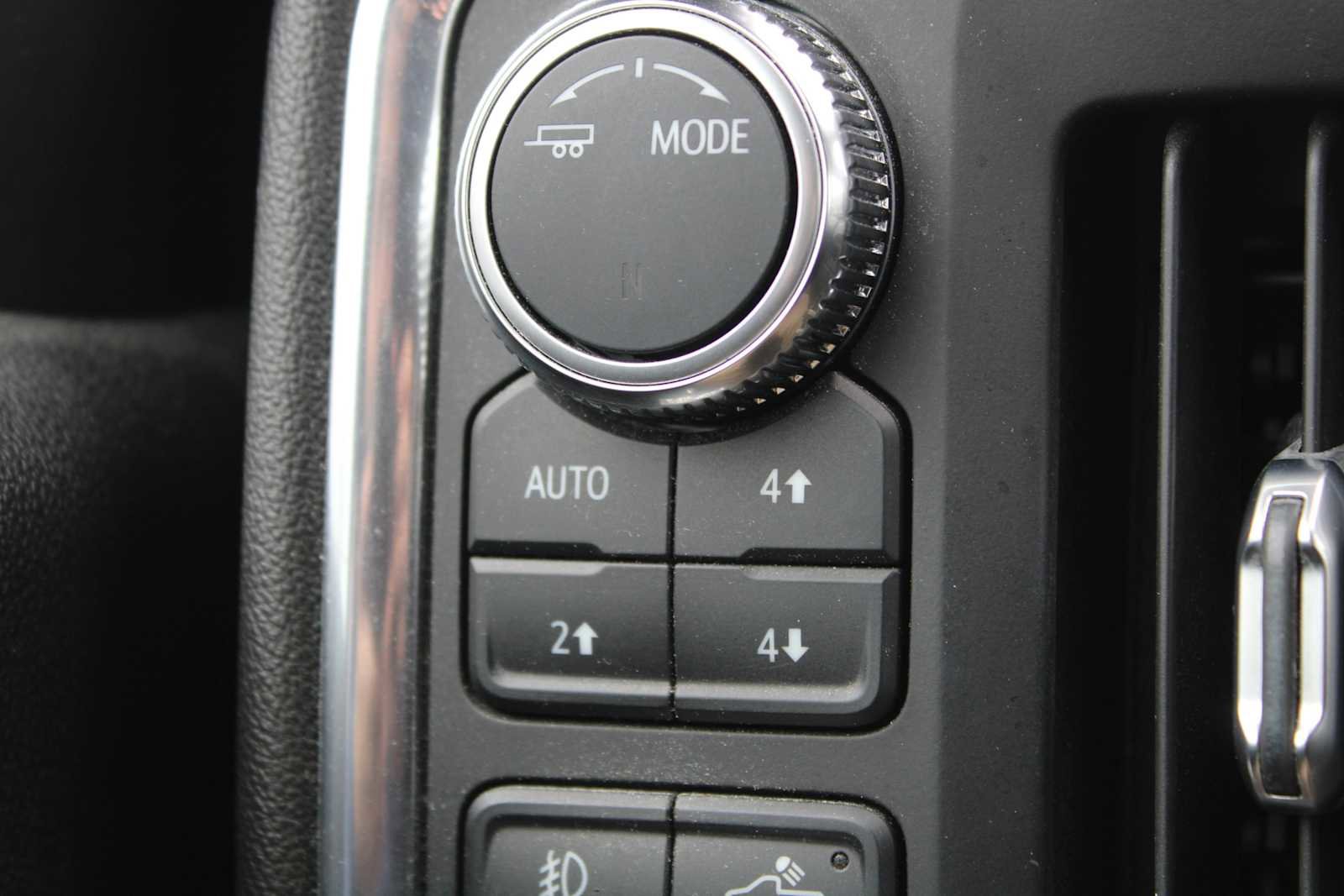 Used 2021 GMC Sierra 1500 SLT w/ X31 Off-Road Package image 10