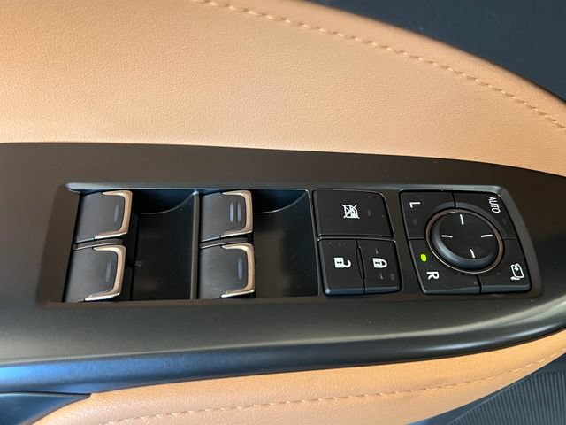 Used 2025 Lexus NX 350h AWD w/ Accessory Package (2T) image 34