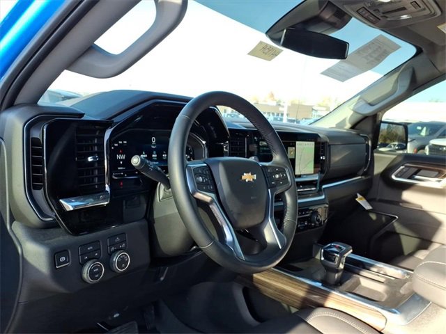 Certified 2025 Chevrolet Silverado 1500 LT w/ Leather Package image 18