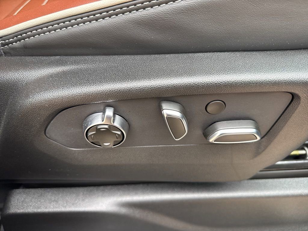 Used 2024 GMC Yukon XL Denali Ultimate w/ LPO, Illumination Package image 53