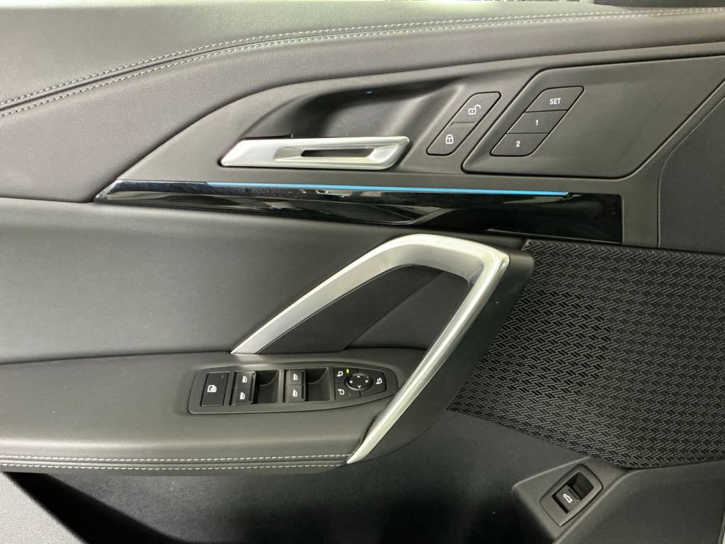 Certified 2025 BMW X1 xDrive28i w/ Technology Package AWD/4WD image 19