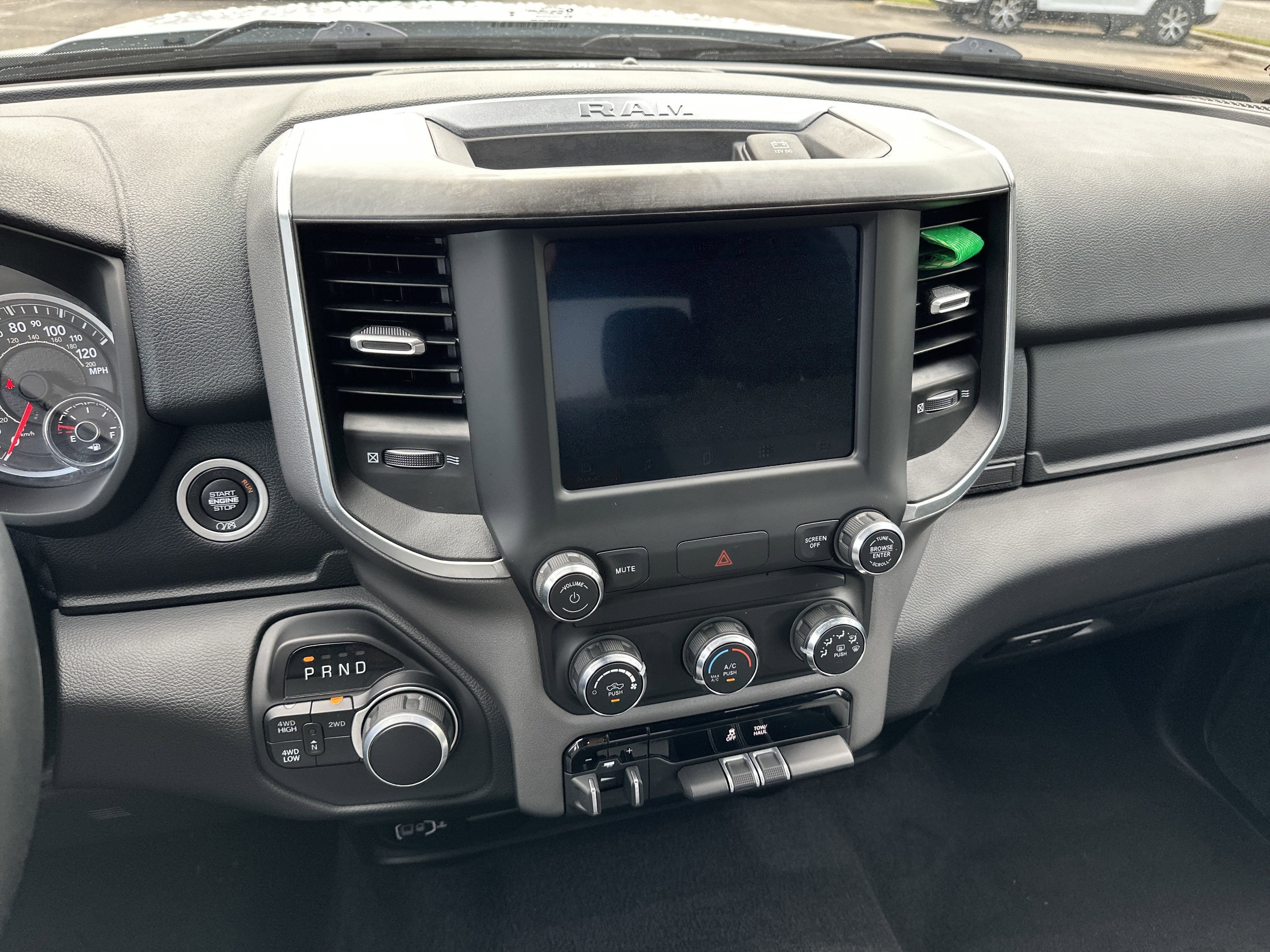 Used 2024 RAM 2500 Big Horn w/ Bed Utility Group image 28