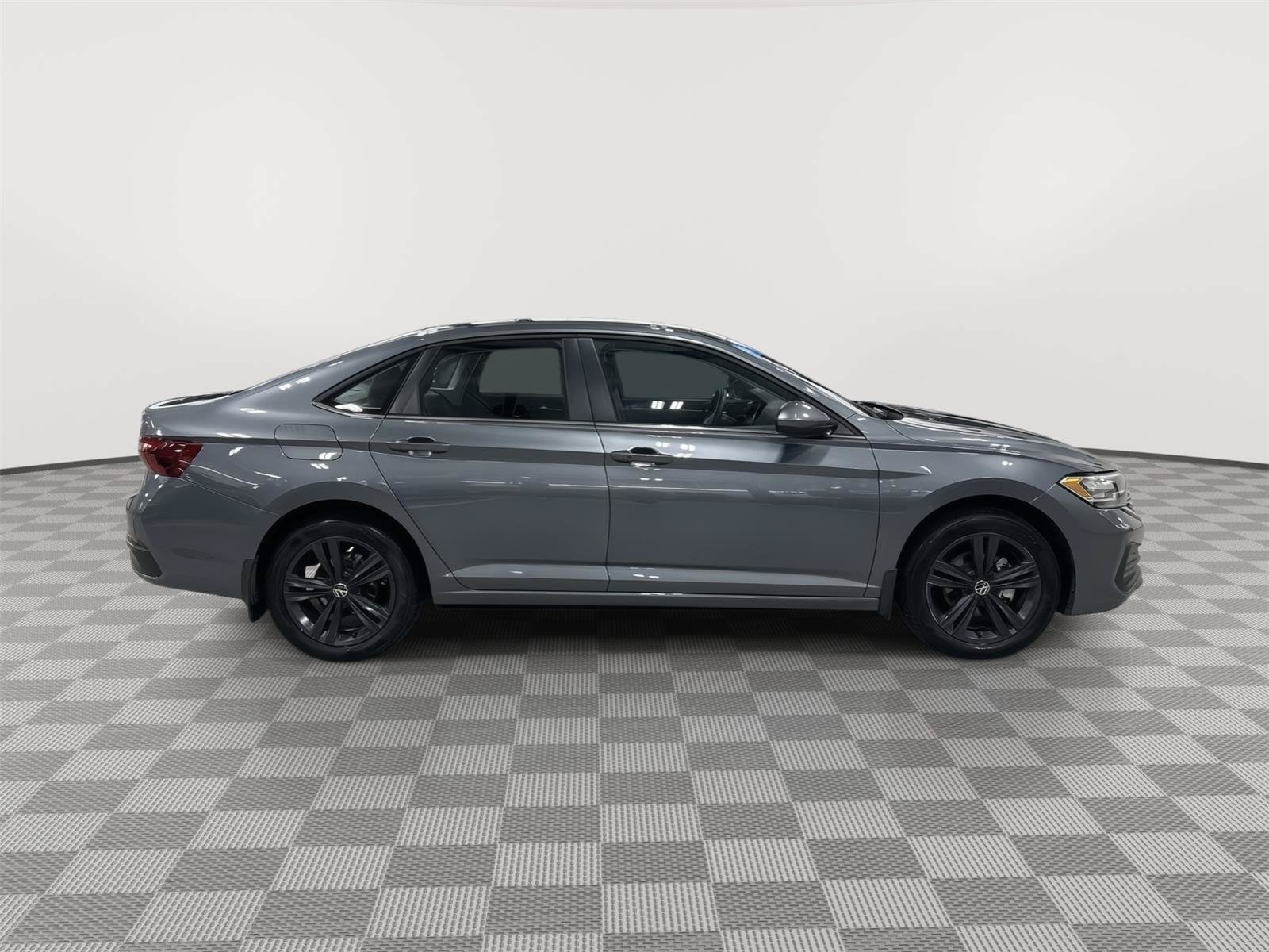 Used 2023 Volkswagen Jetta SE FWD image 13