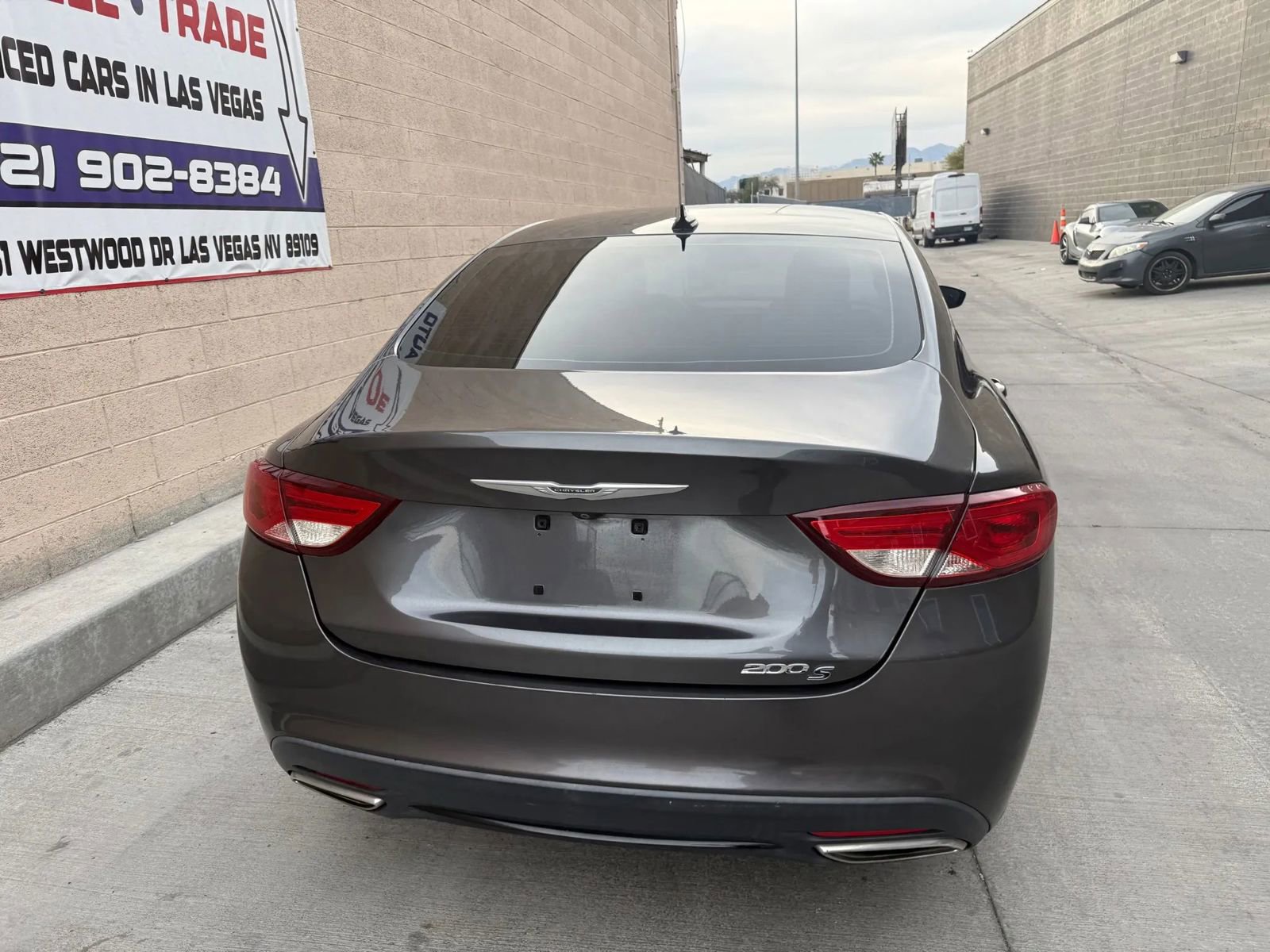 Used 2015 Chrysler 200 S w/ Navigation & Sound Group I image 5