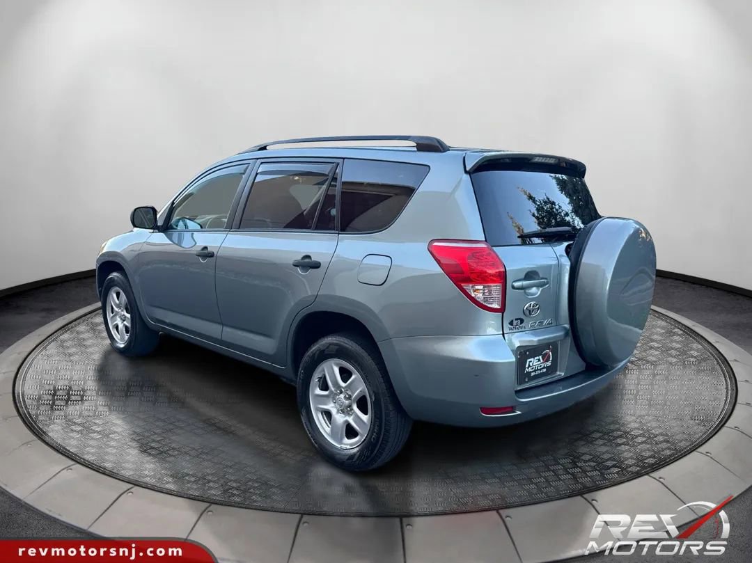 Used 2006 Toyota RAV4 Sport Utility 4D image 3
