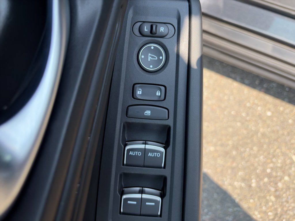 Used 2025 Honda Accord SE image 12