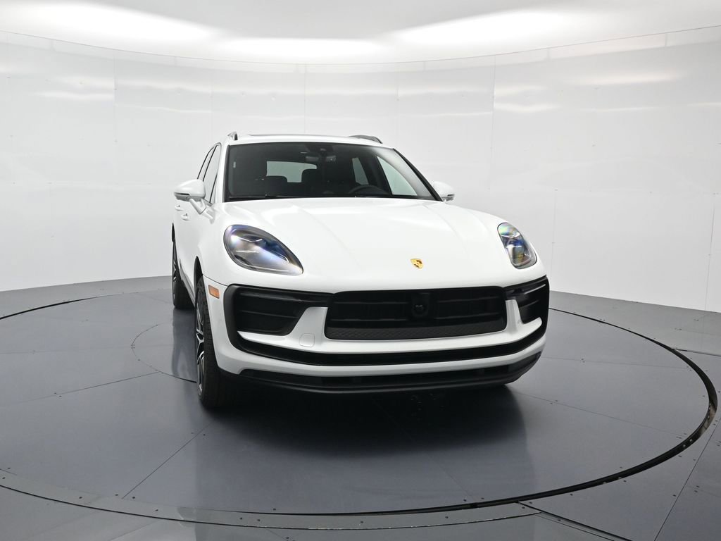 New 2025 Porsche Macan image 33