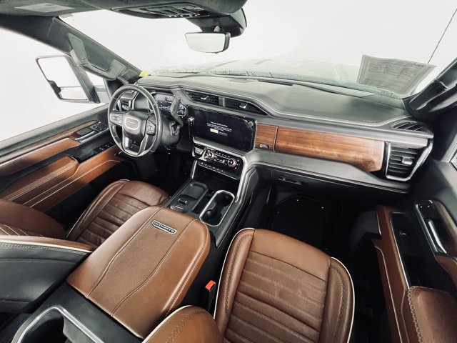 Used 2024 GMC Sierra 3500 Denali Ultimate image 13