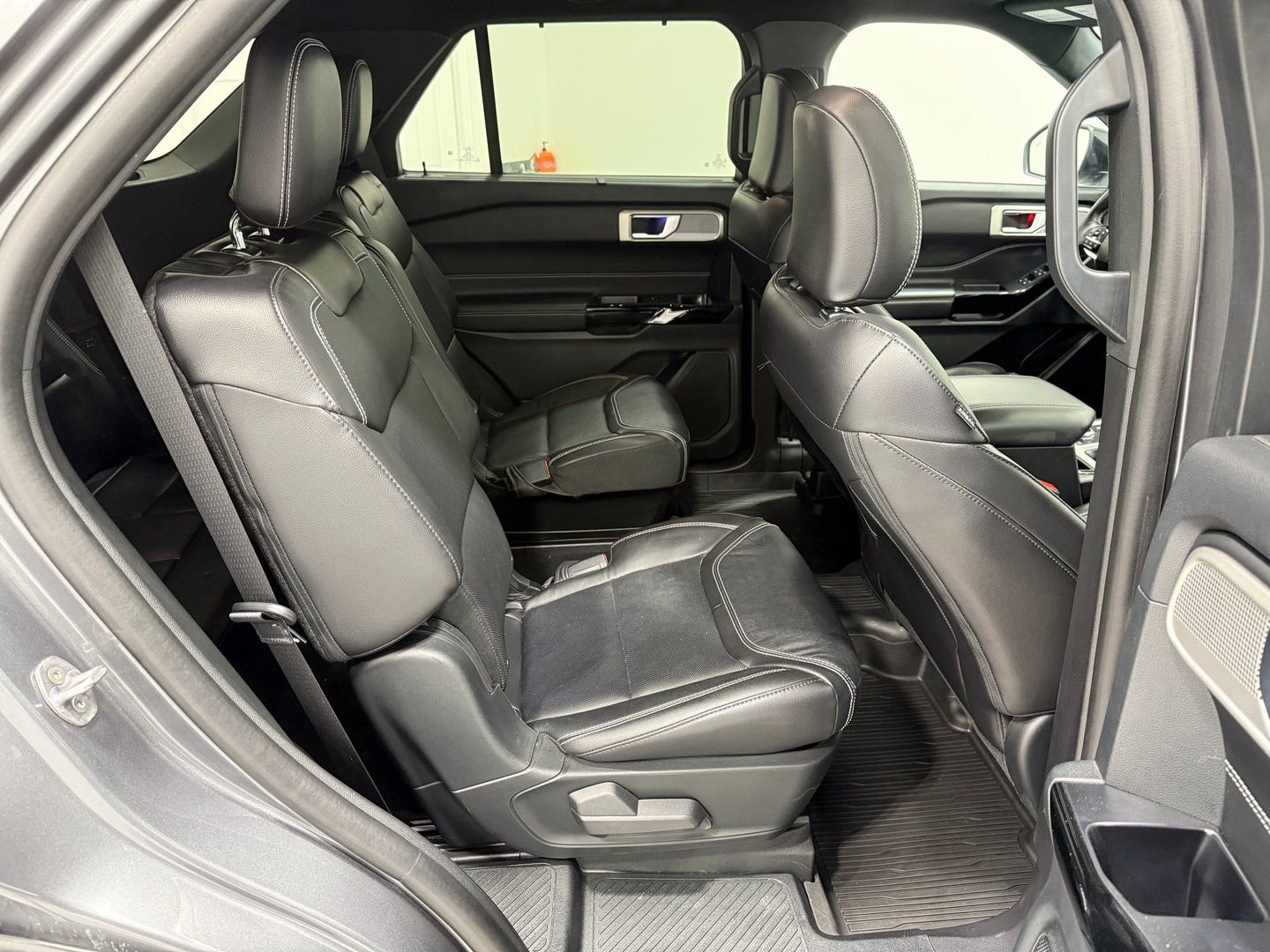 Used 2023 Ford Explorer ST w/ Equipment Group 401A image 32