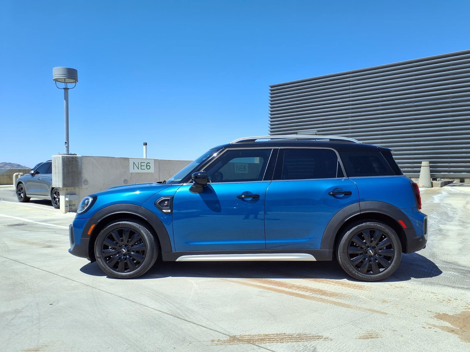 Used 2023 MINI Cooper Countryman S FWD image 3