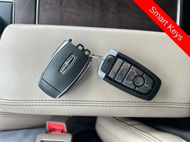 Used 2022 Lincoln Navigator Reserve AWD/4WD image 44