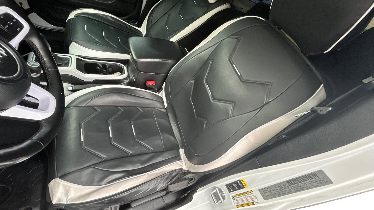 Used 2020 Jeep Wrangler Unlimited Sport image 11