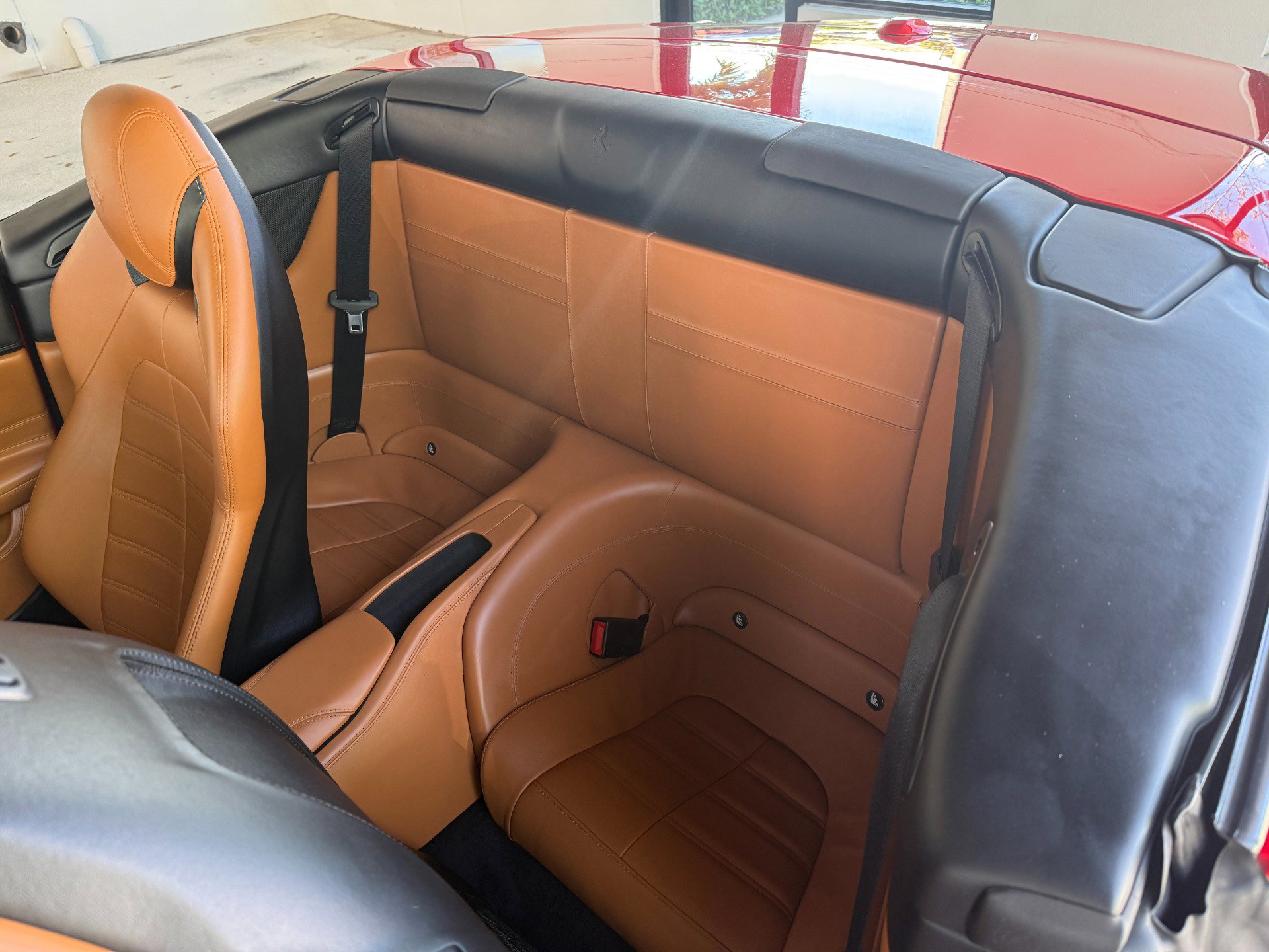 Used 2017 Ferrari California T RWD image 28