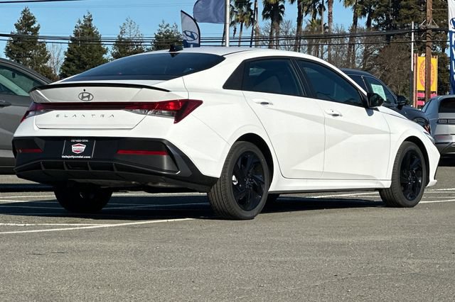 Certified 2026 Hyundai Elantra Sport FWD image 5