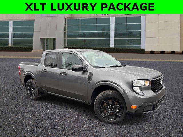 New 2025 Ford Maverick XLT w/ Equipment Group 301A