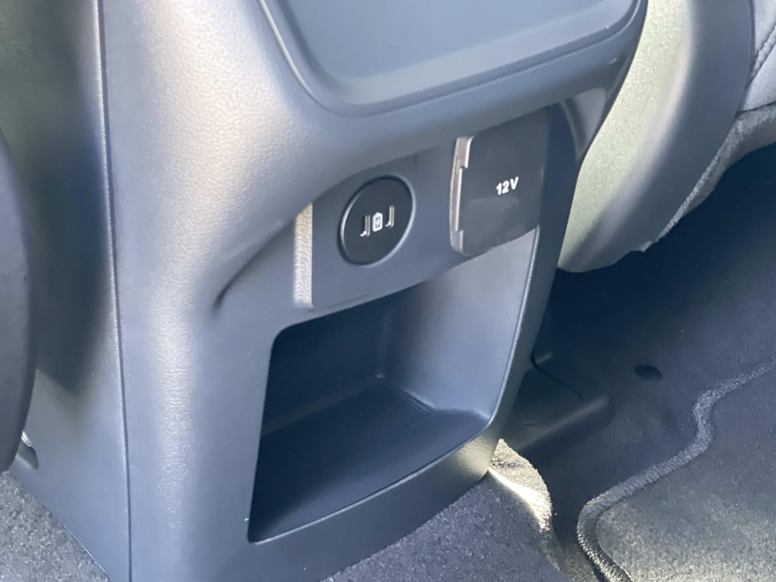 New 2026 Ford Explorer Active RWD image 16