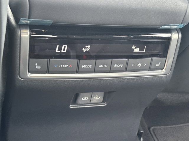 Used 2025 Lexus GX 550 AWD/4WD image 19