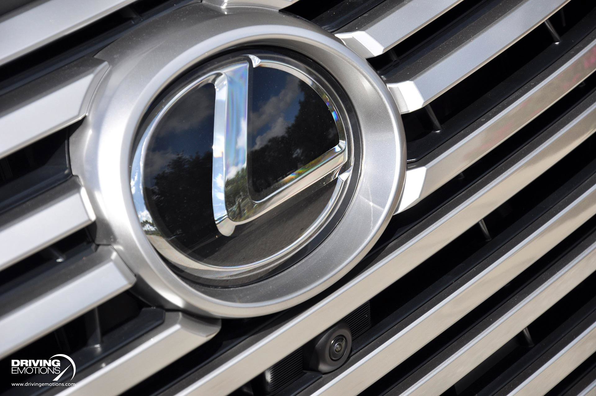 Used 2026 Lexus LX 700h Luxury AWD/4WD image 6