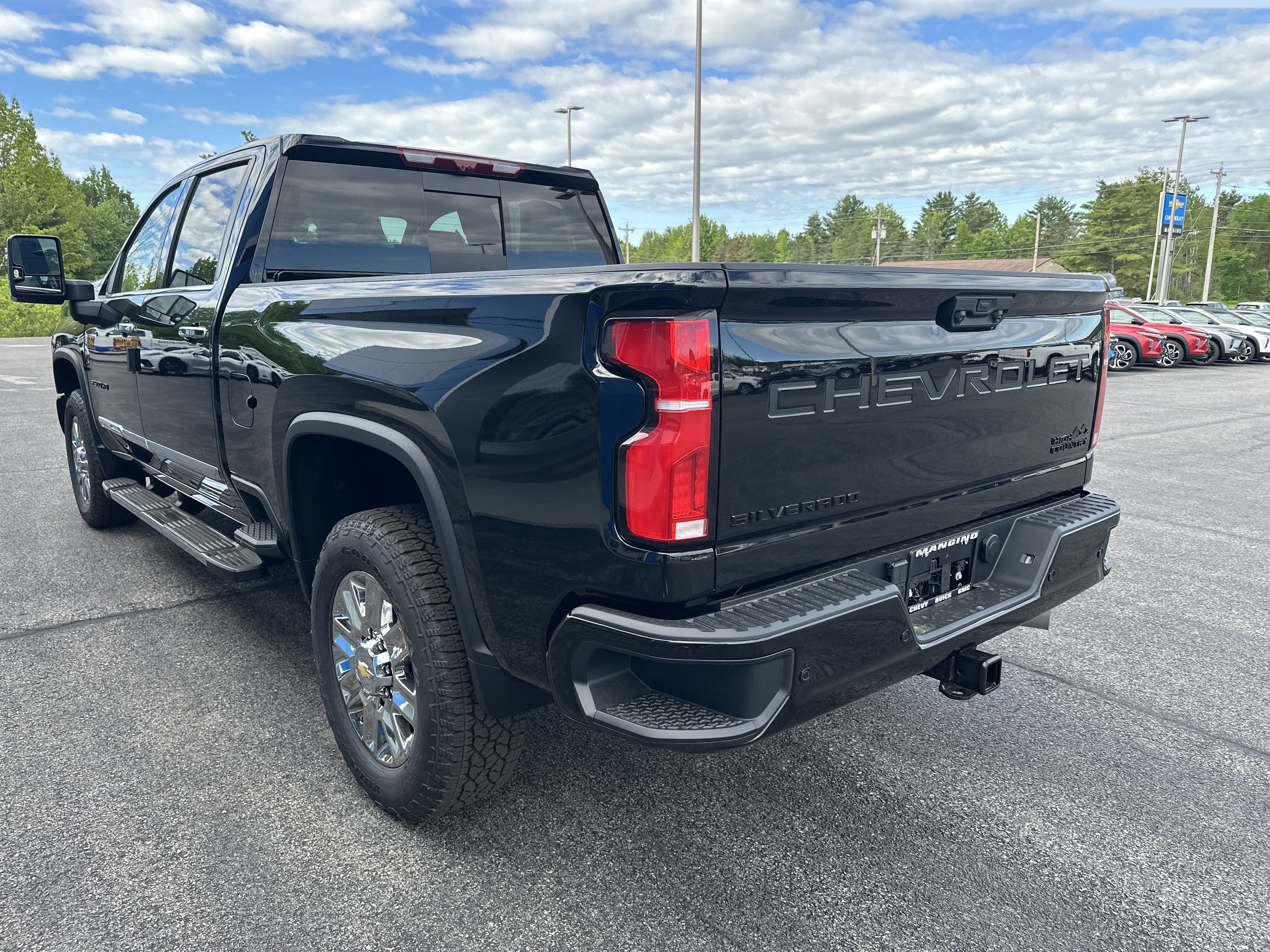 New 2026 Chevrolet Silverado 2500 High Country w/ High Country Premium Package AWD/4WD image 7