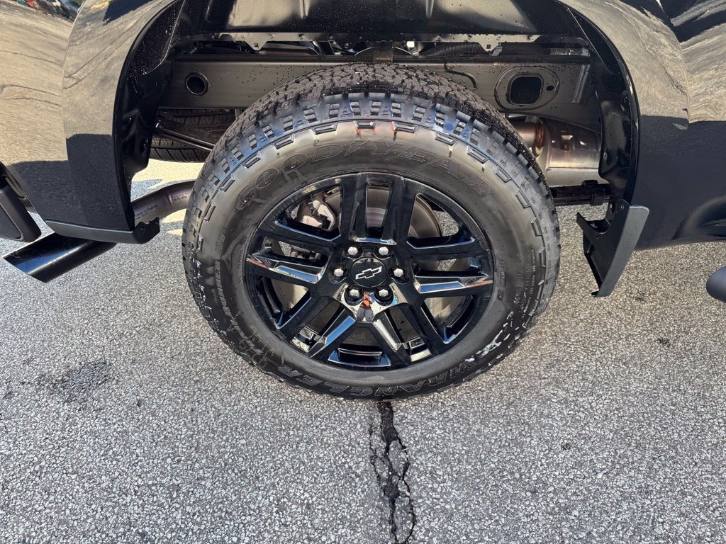 New 2026 Chevrolet Silverado 1500 Custom w/ Turbomax Blackout Package AWD/4WD image 29