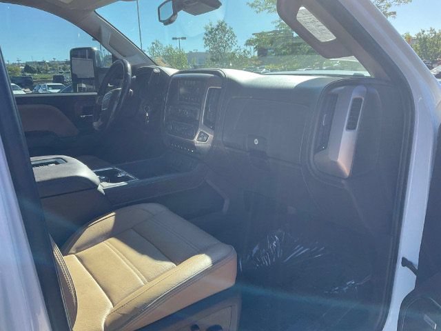 Used 2019 GMC Sierra 2500 Denali w/ Duramax Plus Package AWD/4WD image 11