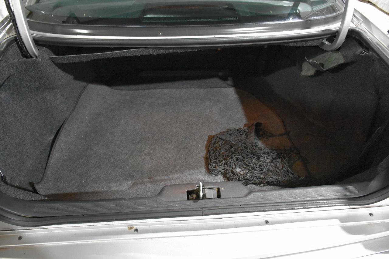 Used 2001 Cadillac Eldorado Touring FWD image 28